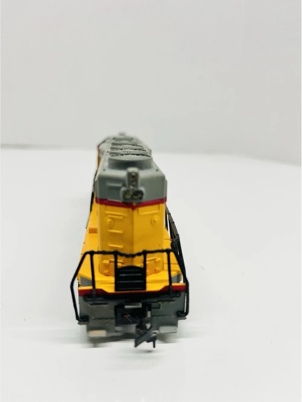 HO Bachmann Union Pacific #866 GP-40 Locomotive Diesel Engine Serviced Lot 953